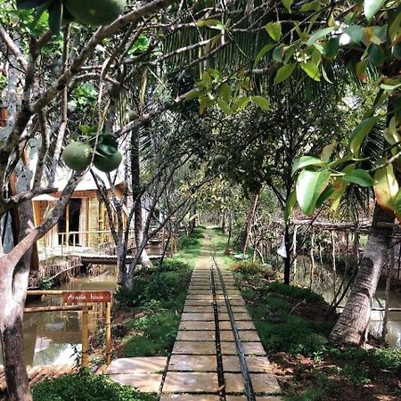 Hide Away Bungalows In Ben Tre City 외부 사진