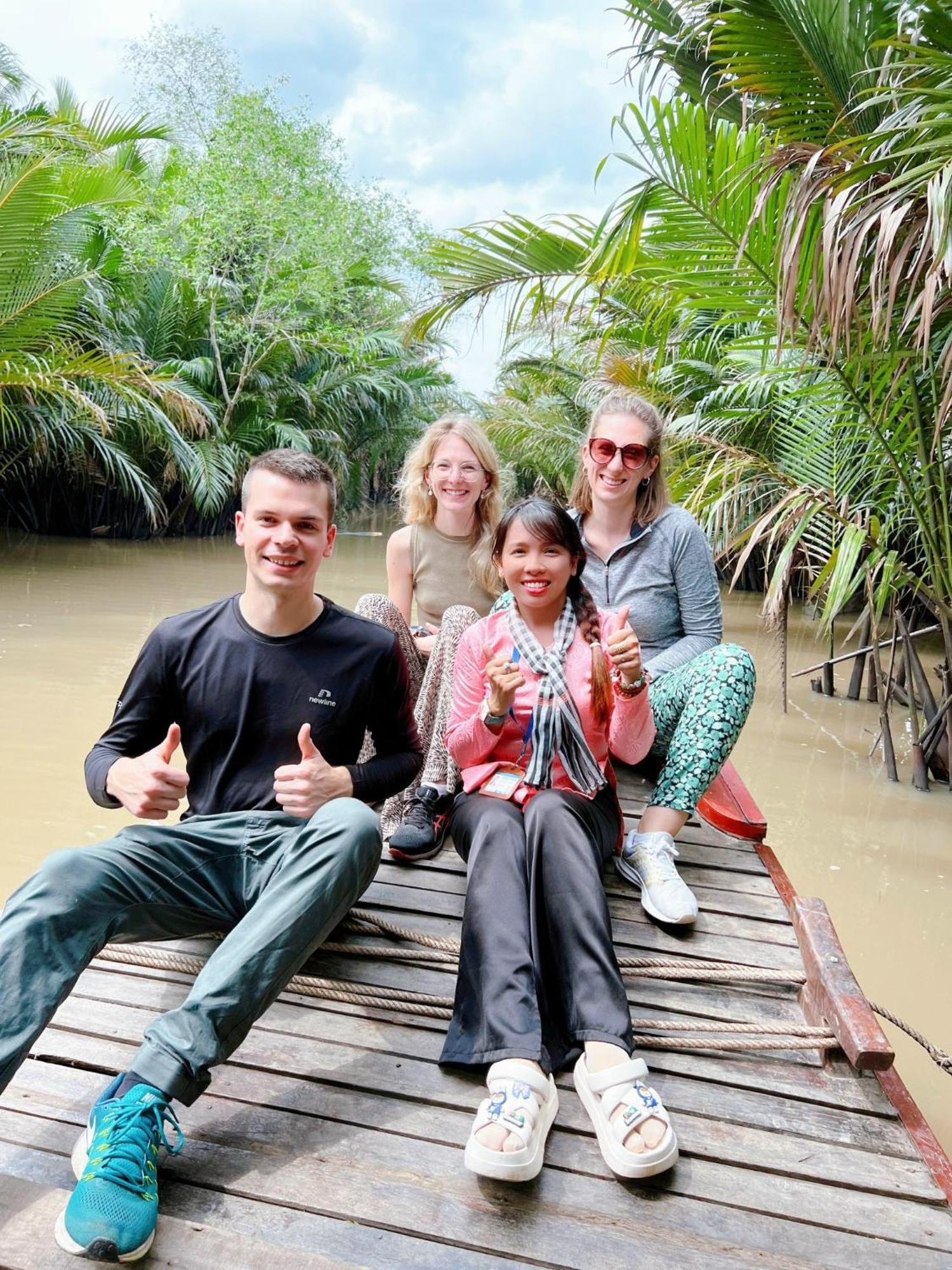 Hide Away Bungalows In Ben Tre City 외부 사진