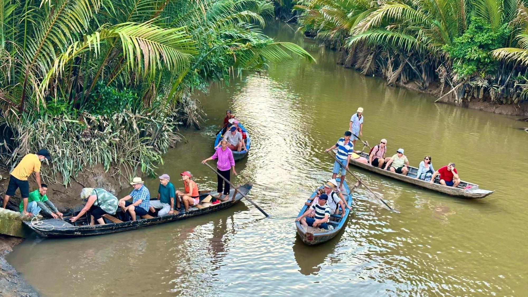 Hide Away Bungalows In Ben Tre City 외부 사진