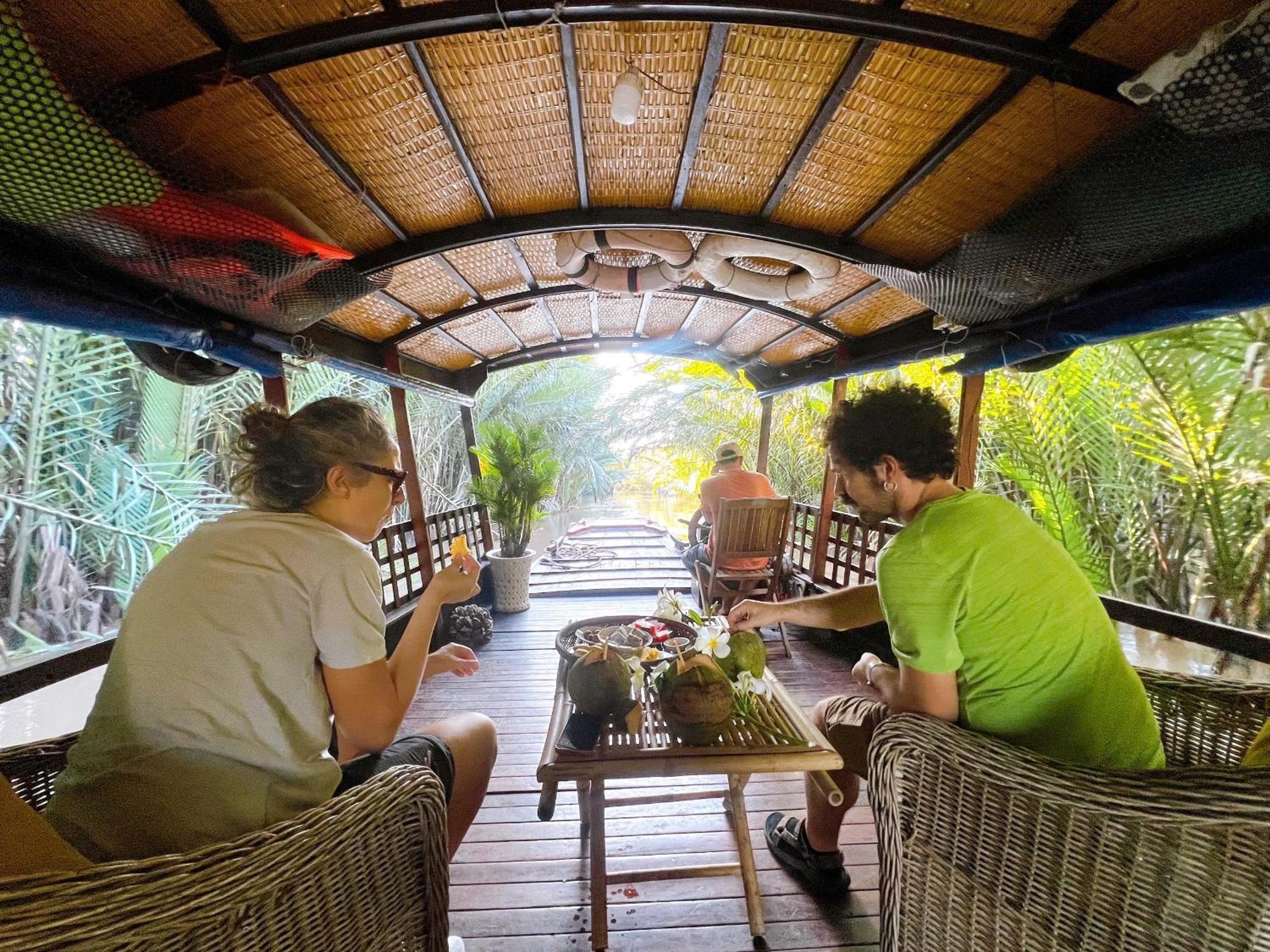 Hide Away Bungalows In Ben Tre City 외부 사진