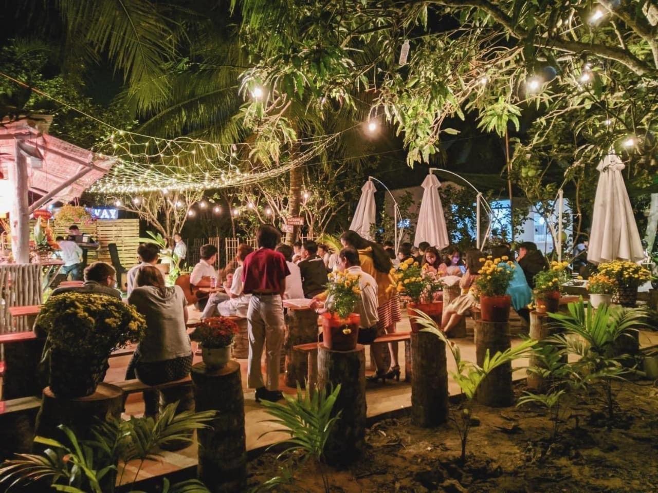 Hide Away Bungalows In Ben Tre City 외부 사진